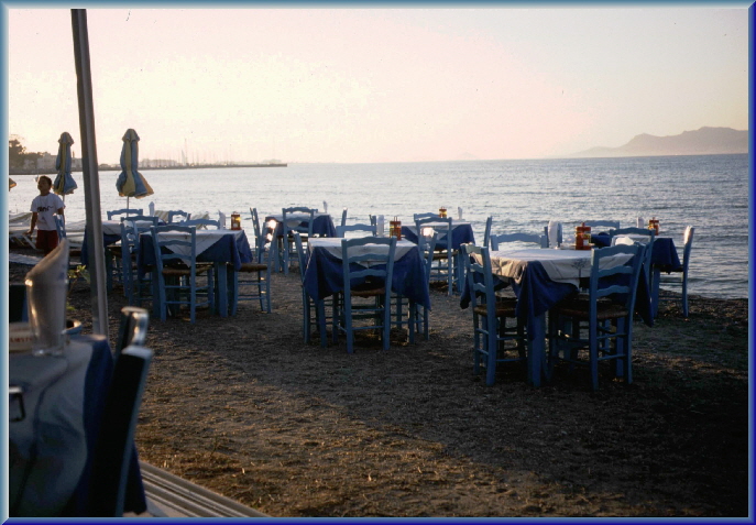 Taverne in Kos direkt am Meer